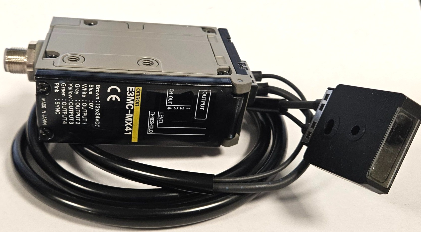 OMRON E3MC-MX41 Color Sensor 4-Channel RGB Photoelectric PNP 12-24VDC