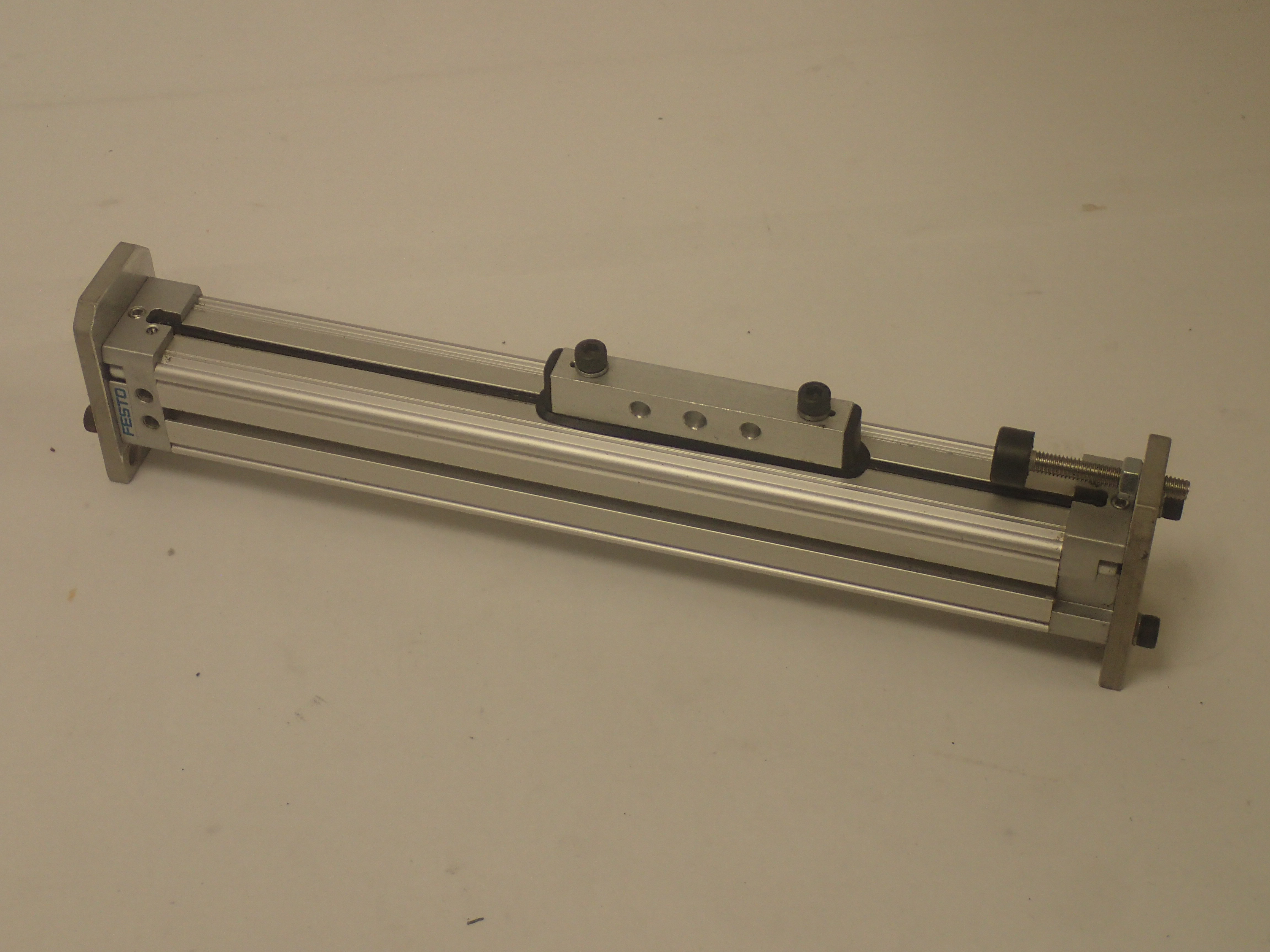 Festo DGC-K-18-130-PP rodless pneumatic linear drive
