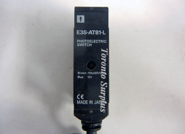 Omron E3SAT81L Through Beam Photoelectric Sensor W/ Built in Amplifier