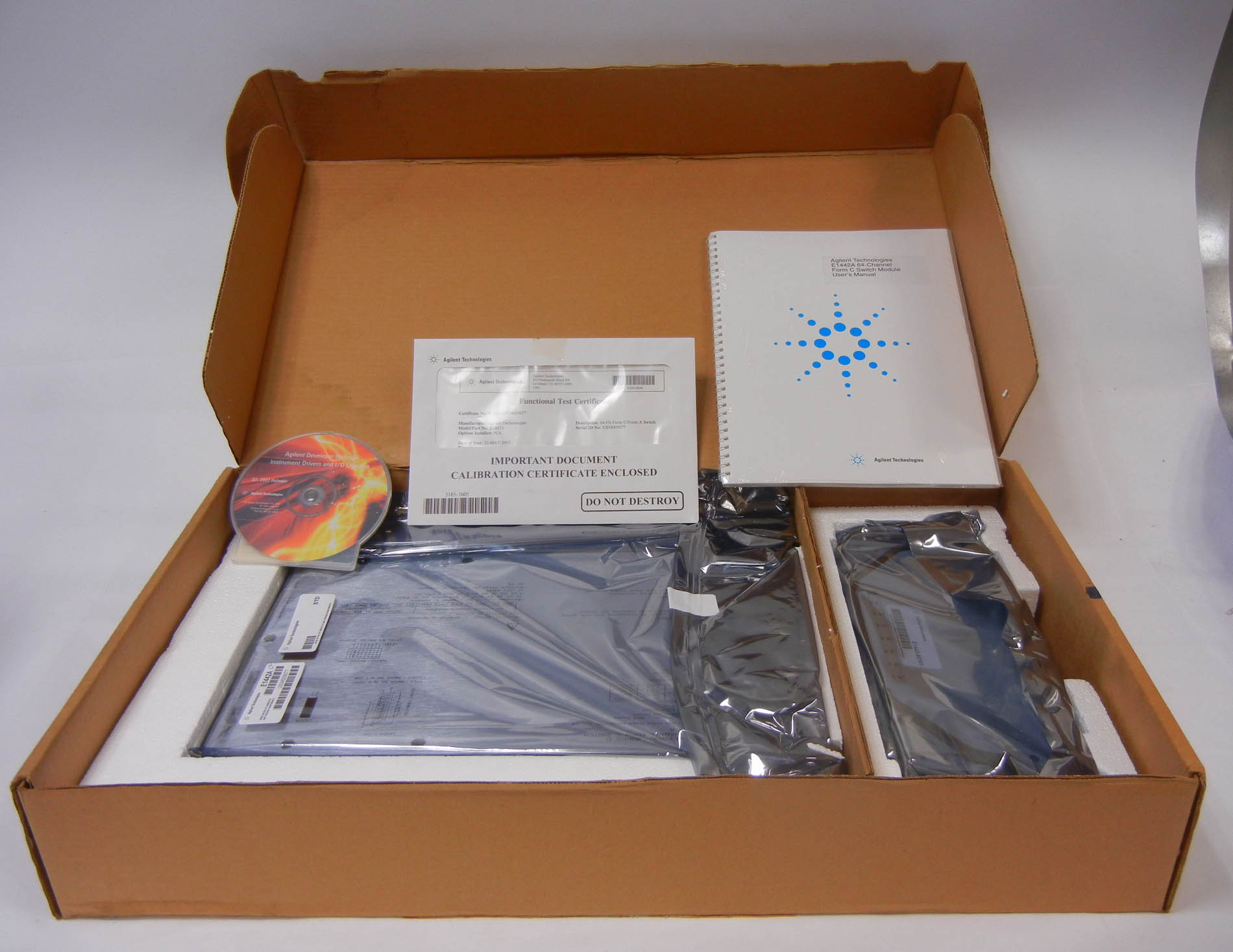 HP E1442A / Agilent E1442A 64-Channel VXI Switch, C Size, Complete with E1442-60101 Module, Software and Manual, BNIB /NOS