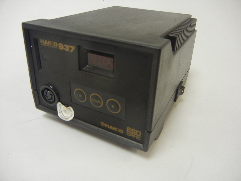 Hakko 937-5 Soldering Station