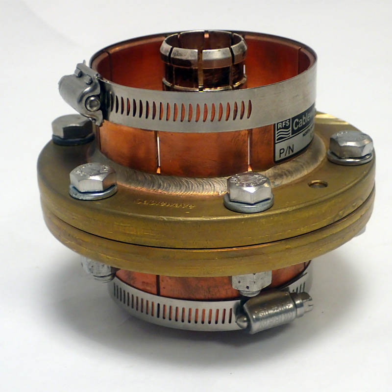 Cablewave EIA connector 3-1/8" with 1-1/4" adaptor