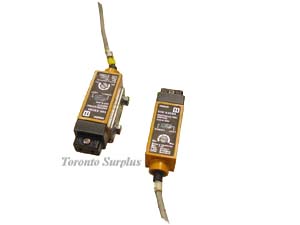 Omron E3S-X3CB4 / E3S-X3 Fiber Photoelectric Switch