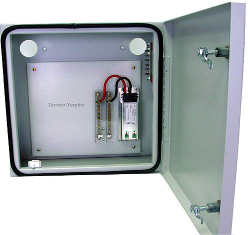 Outdoor Aluminum Enclosure with 106-0522T-A DC Power Surge Protector, Bus Bar and Ground Block NEW / NOS