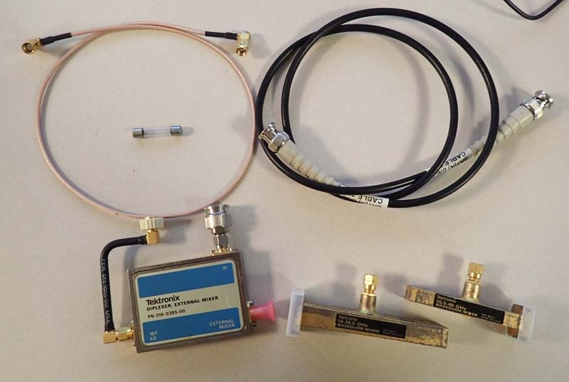 Tektronix WM490 Series, Opt. 21 High Performance Waveguide Mixer Kit, 18 GHz to 40 GHz - Set Compatible with 492P, 492BP, 494P, 494AP & More