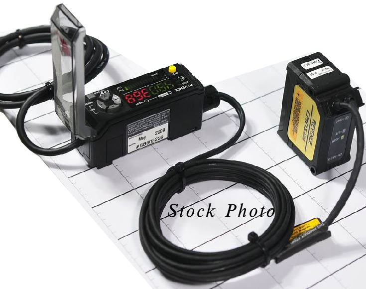 Keyence GV-H130 Digital CMOS Laser Sensor Head with GV-21P Amplifier, GV Series & Cables