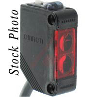 Omron E3Z-R81 Photoelectric Sensor with Built-in Amplifier, 12-24VDC, 4m Sensing Distance
