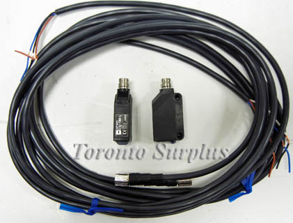 Omron Thrubeam Photoelectric Sensors E3Z-T86A-L/ E3ZT8AL & E3Z-T86A-D/ E3ZT86AD with XS3F-M421-402-L/ XS3FM421402L Connectors