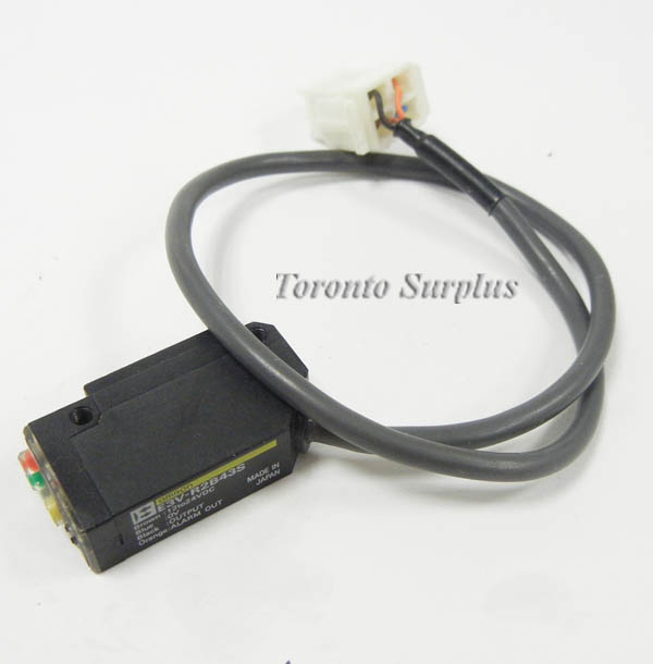 Omron E3V-R2B43S / E3VR2B43S Photoelectric Sensor