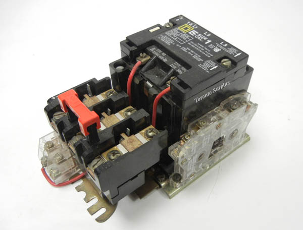 Square D 8536-SCO3V02S / 8536SCO3V02S Size 1 Starter, 3 Phase, 600V, 10 HP, 110V 50 Hz / 120V 60 Hz Coil with SX-7 Series B Electrical Interlock and SC04 Overload Module