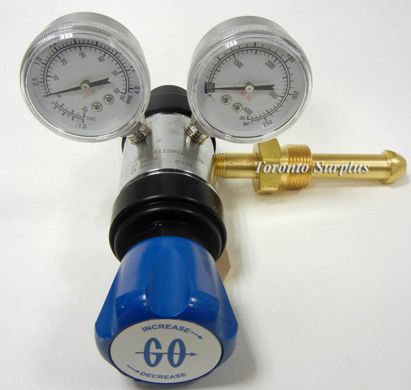 GO CYL-2 C2-8F1E11115801ACACG Compact Two-stage Cylinder Pressure Regulator Brand New