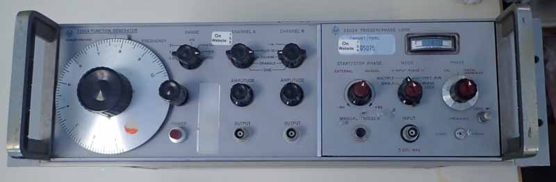 HP 3300A / Agilent 3300A Function Generator with HP 3302A Trigger / Phase Lock Plug-in
