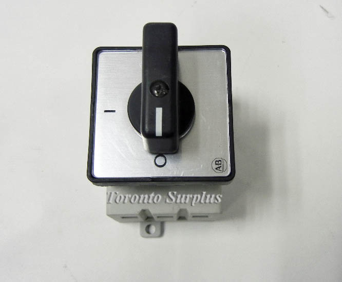 Allen Bradley Bulletin 194E-E25-1753 / 194EE251753 Ser B, IEC OFF-ON Front-Mounted 3-Pole Switch with Type A Actuator, Ser. B