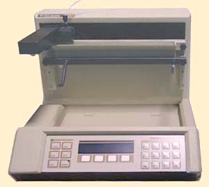 Gilson 203 MicroFraction Collector, Chromatography